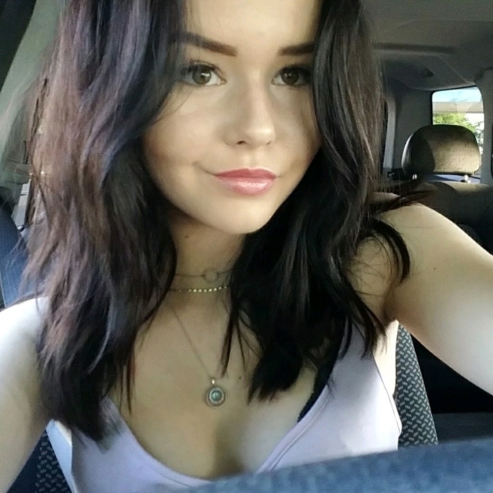 Meet your Posher, Savannah